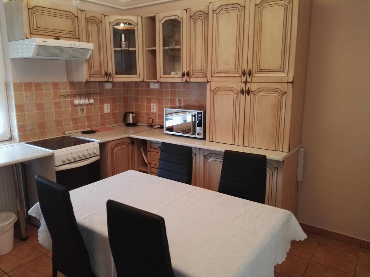 Kiskucko Apartman Hajdúszoboszló المظهر الخارجي الصورة